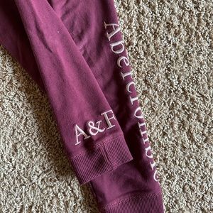 Abercrombie and Fitch maroon leggings girls size 13-14